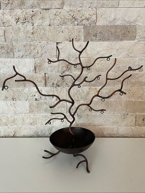 Rustic Metal Jewelry Tree Stand in Dark Brown Brass